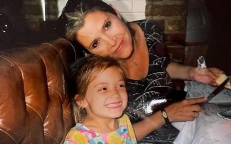 Carrie Fisher was married to Paul Simon for a short time.